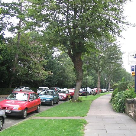 The Dales Bed & Breakfast Harrogate Exterior photo