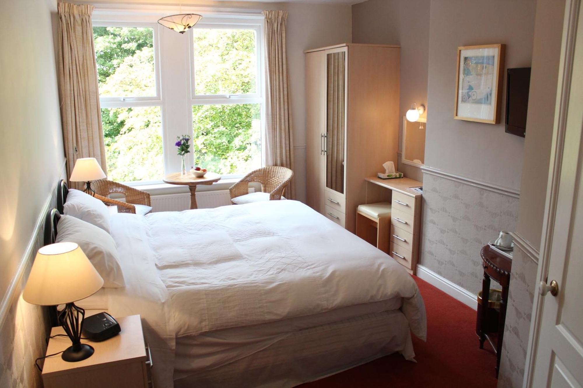 The Dales Bed & Breakfast Harrogate Exterior photo